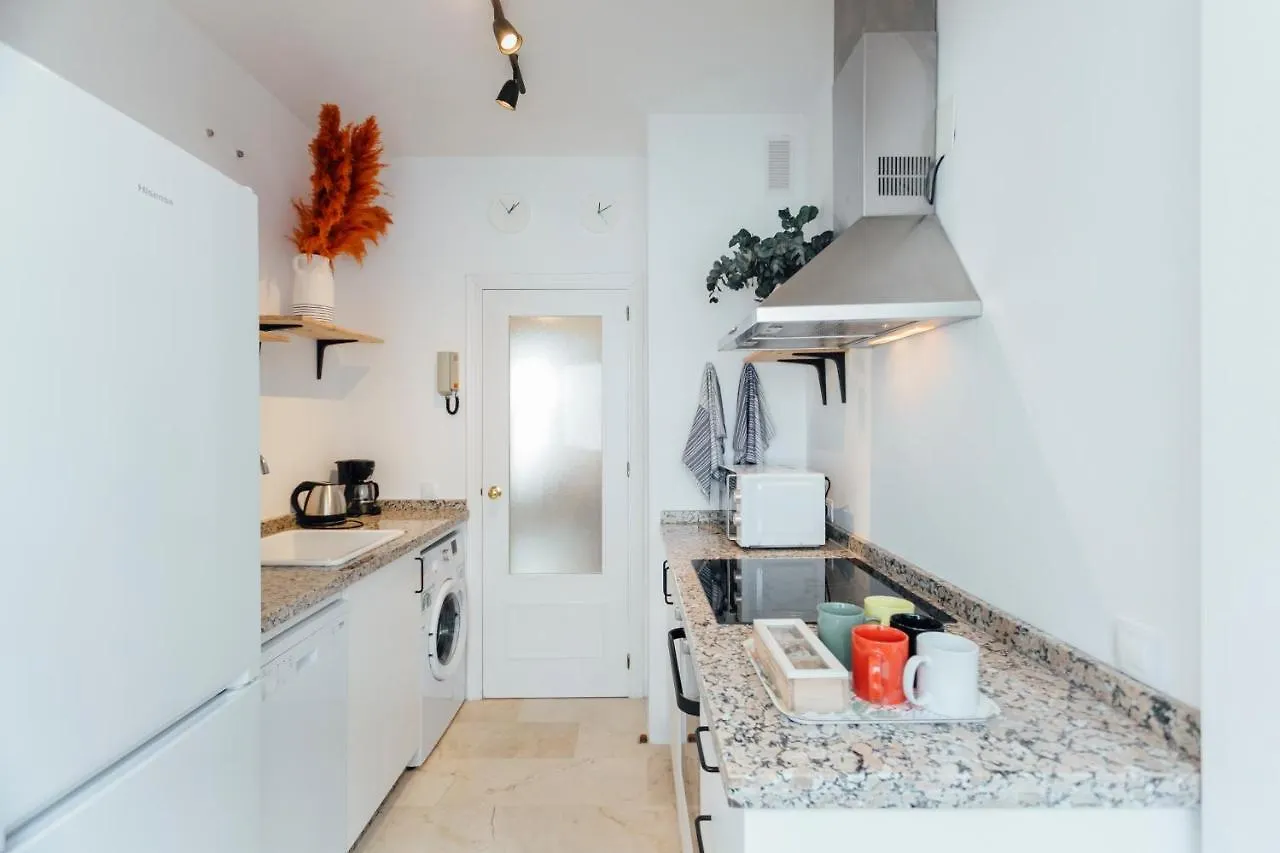 Reformed And Bright- 2Bdr 1Bth- Nervion Apartment Seville